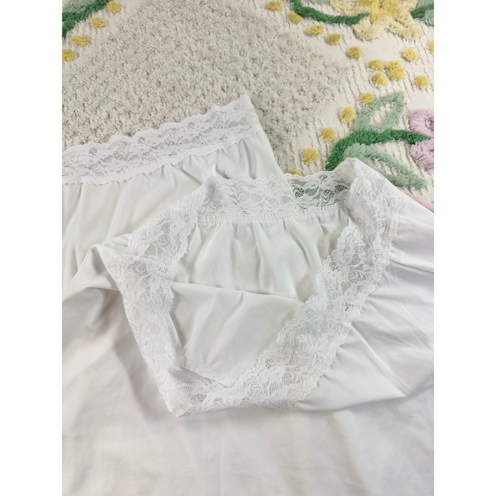Vanity Fair 2 Pack White Half Slips Lace Waist Nylon Spandex Size Medium 11073 - Picture 2 of 9